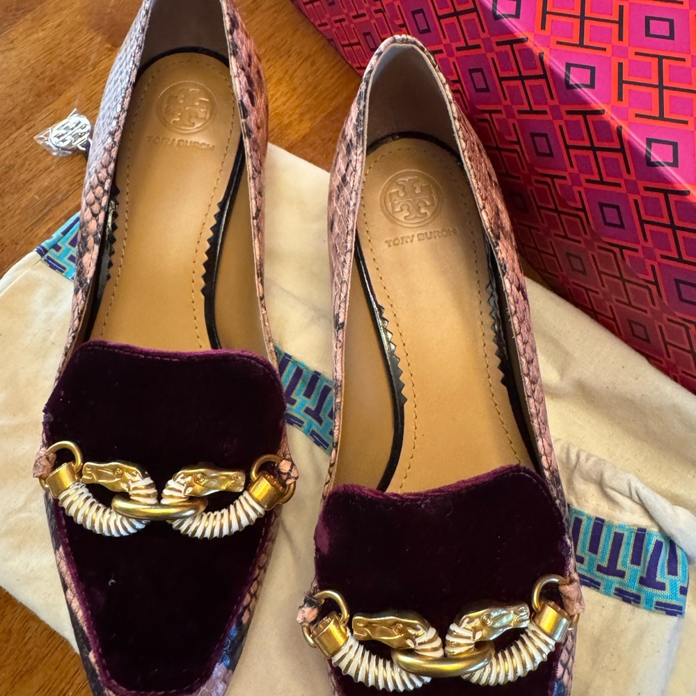 Tory Burch Women's Pink and Purple Loafers